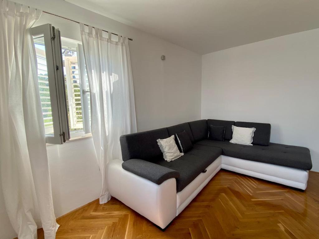 Panorama Apartment Jakov Omiš Exterior foto